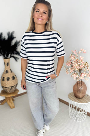 Triss Striped Tee in Back & White