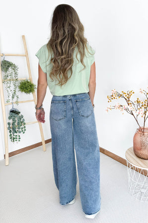 Terri Jeans in Mid Blue