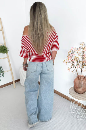 Triss Off Shoulder Tee in Red & White