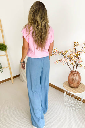 Tyra Tee in Pastel Pink