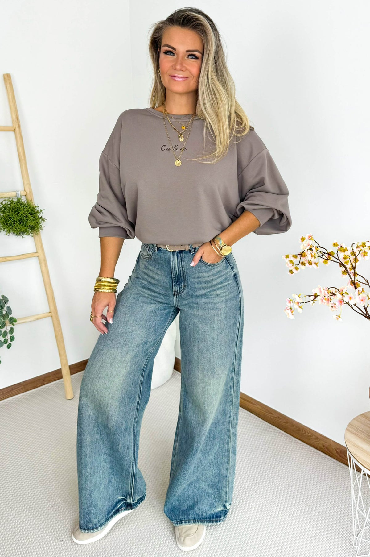 C'EST LA VIE Sweater in Taupe – foto 2