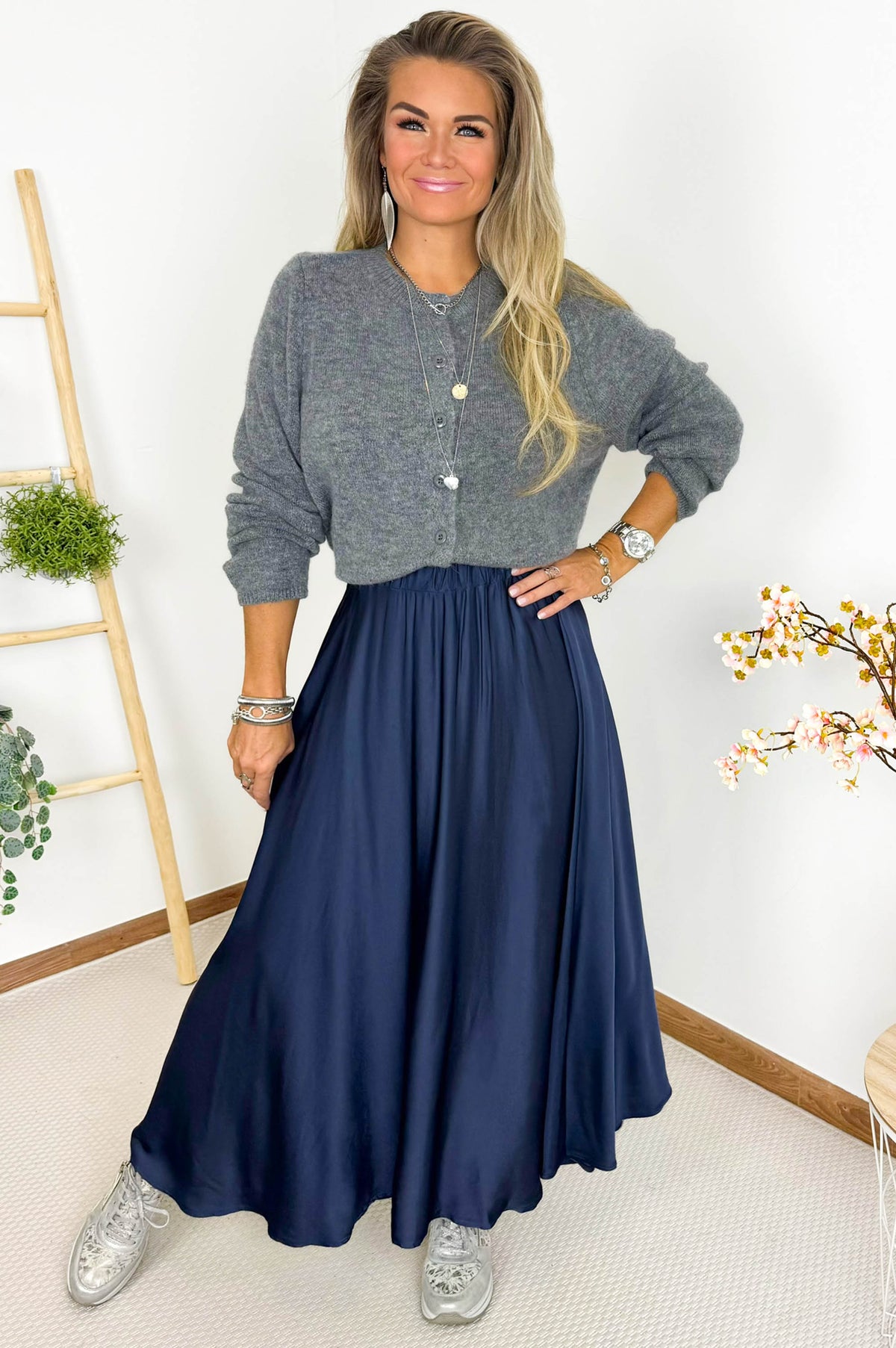 Winny Satin Skirt in Midnight Blue – foto 1